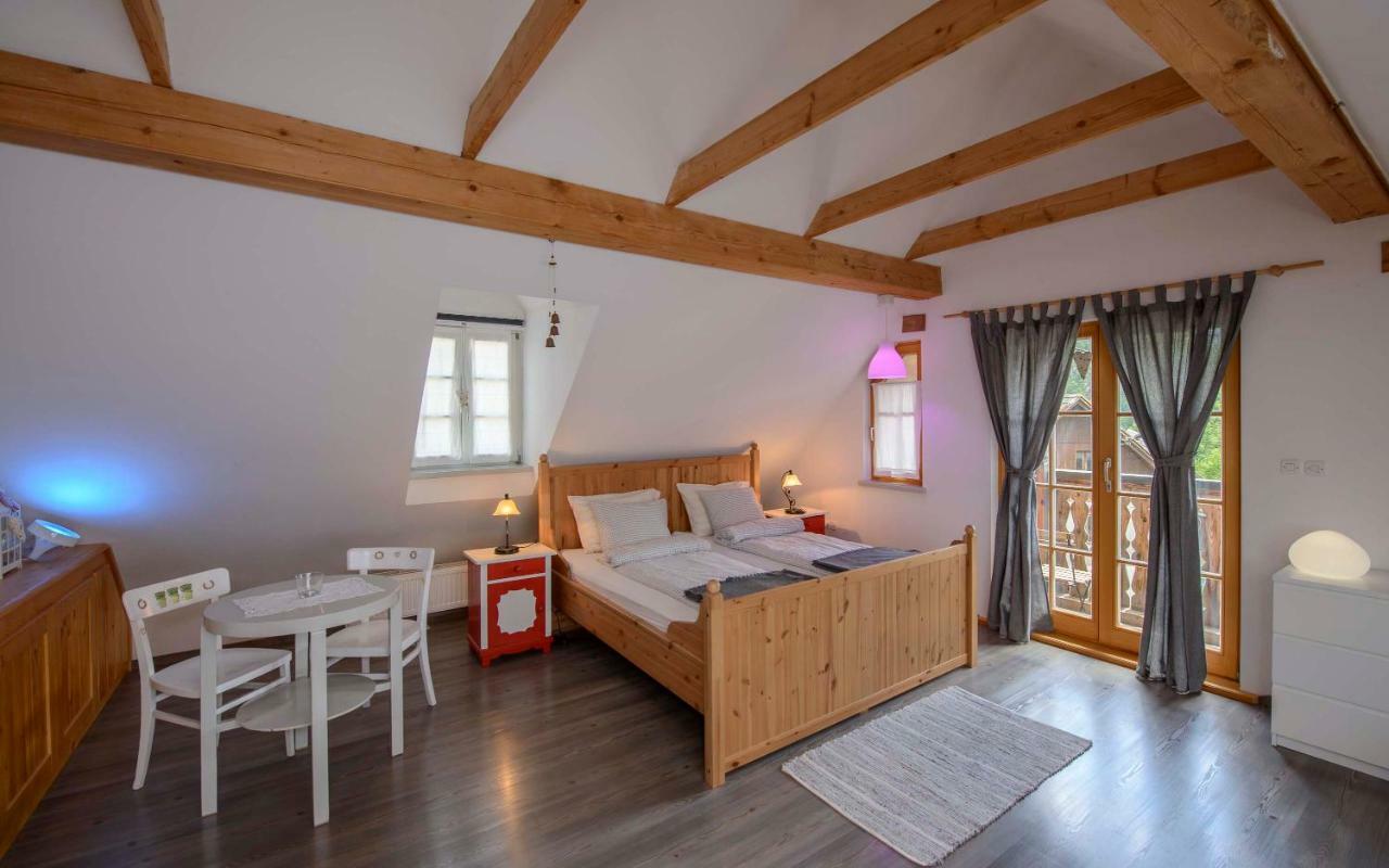 Гостевой дом Rustic House 13 Бохинь Экстерьер фото